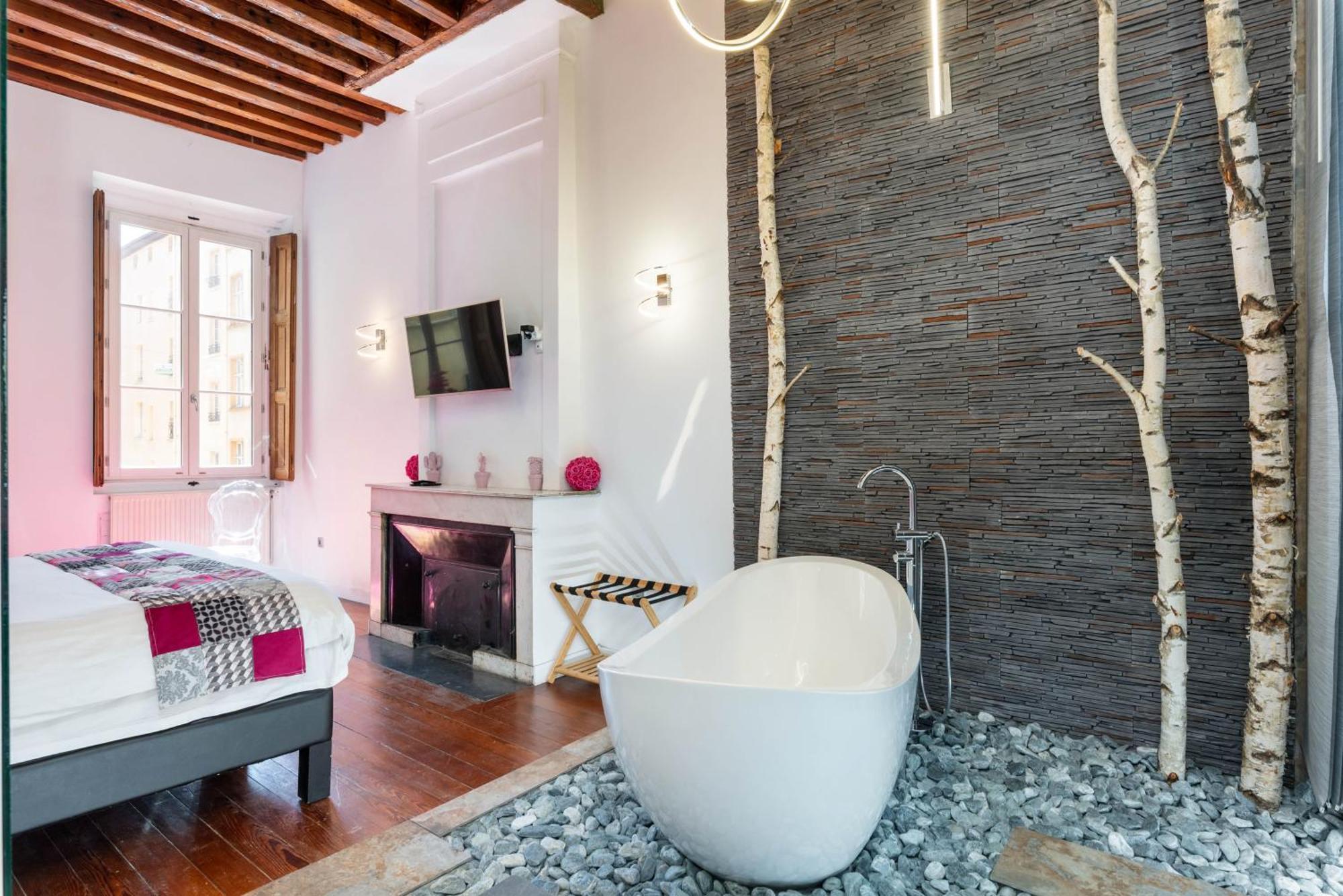 Le XVI De La Rose Apartment Лион Екстериор снимка