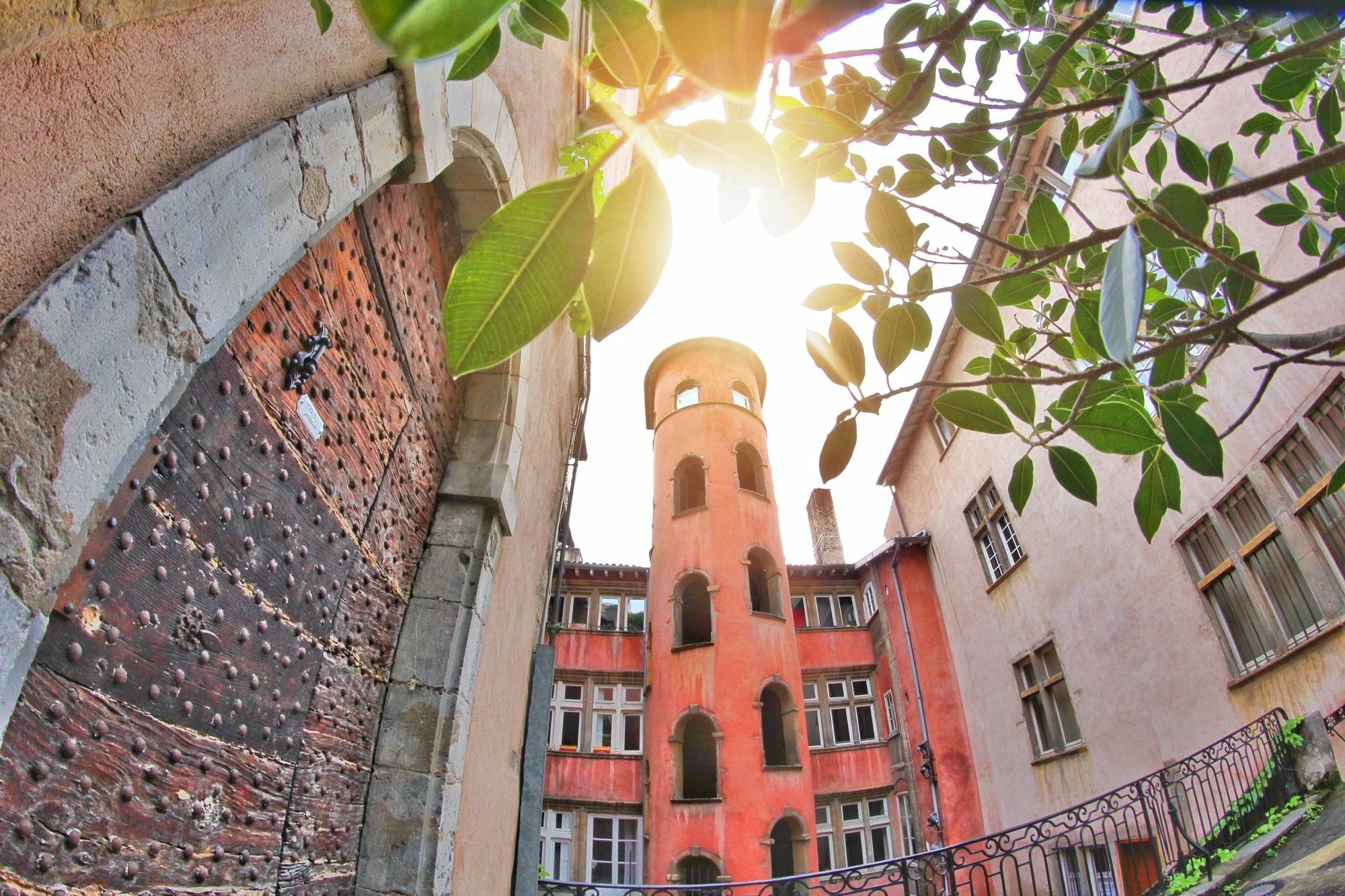 Le XVI De La Rose Apartment Лион Екстериор снимка